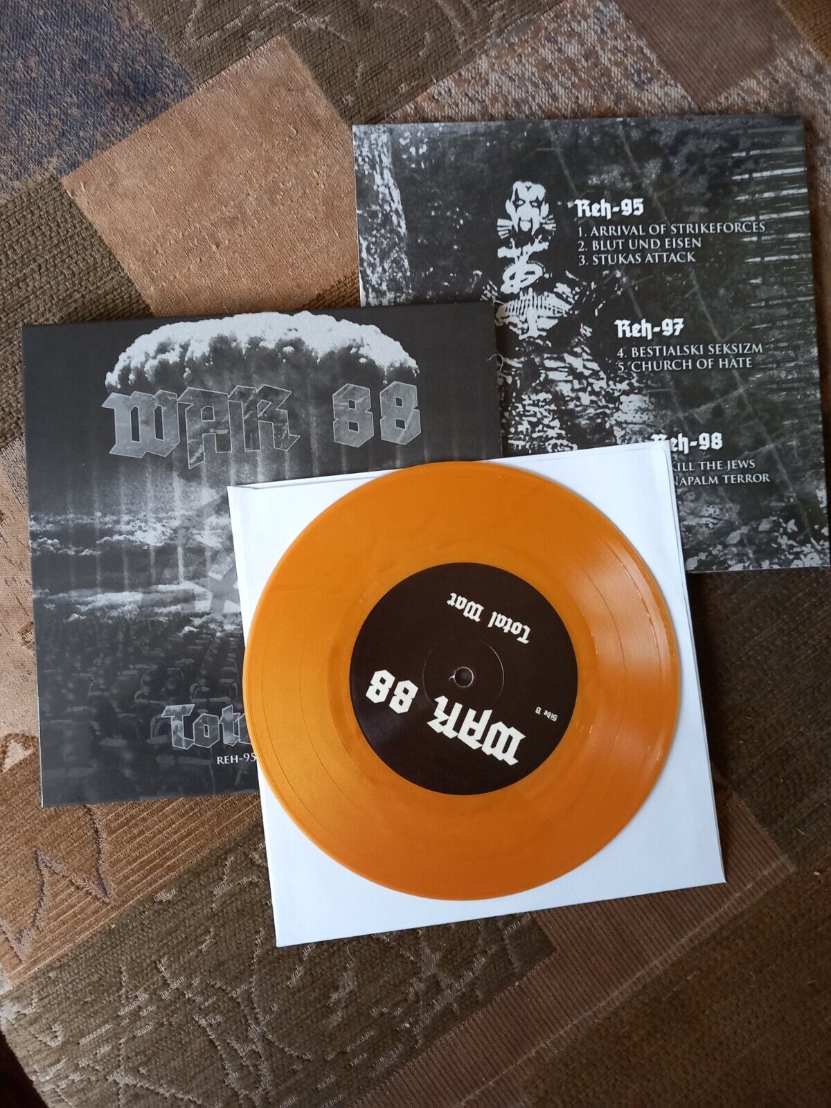 WAR88 - total war-reh-95/reh-97/reh98  (gold vinyl)